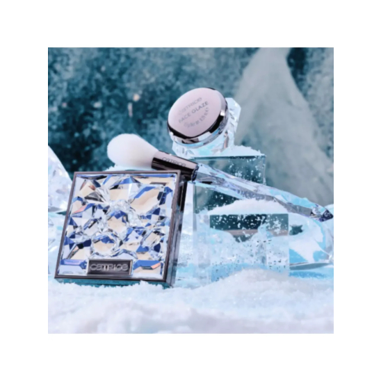 Кисть для хайлайтера Arctic Illusion Highlighter Brush - 3