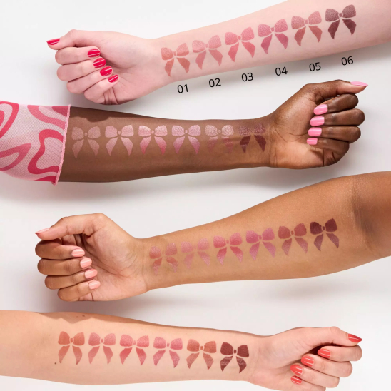 Помада для губ satin Glow luminous shine lipstick, 02 Blushin It - 5