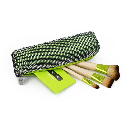 Набор для макияжа - Travel And Glow Beauty Kit - 3 кисти + косметичка и салфетки - 4